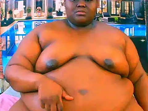 Show modela EbonyHotBuns na web-kameri