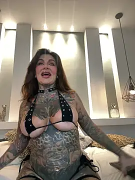 הופעת וובקאם של remyflux666