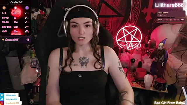 Lilithara666's Webcam Show