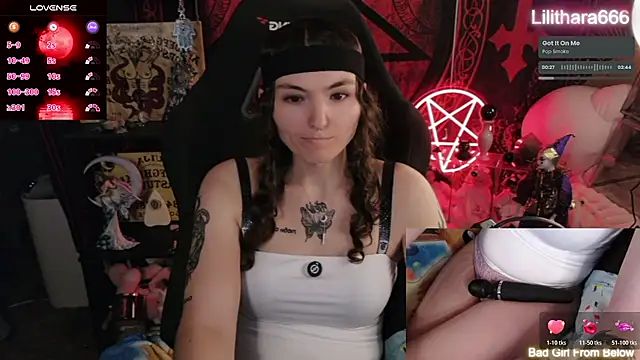 Lilithara666's Webcam Show