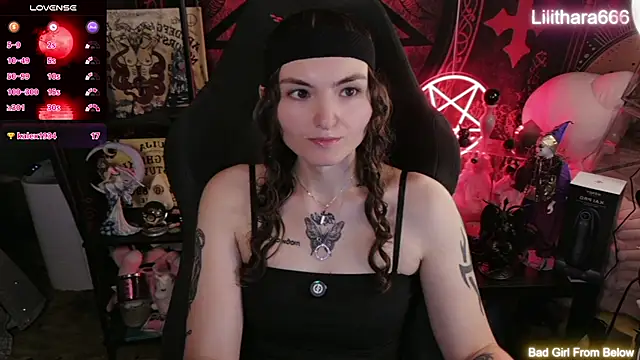 Lilithara666: вебкам-шоу