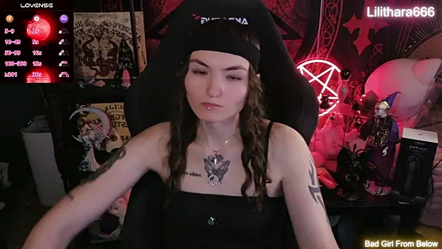 Lilithara666 Шоу с уебкамера