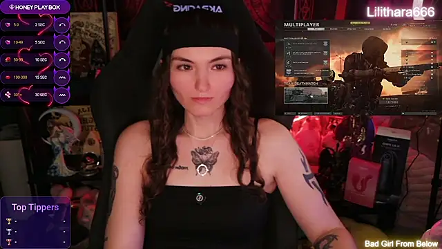 הופעת וובקאם של Lilithara666
