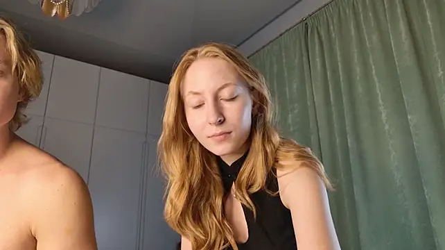 AliceStoneJhonyStone Pertunjukan Webcam