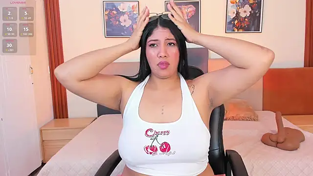 estrella_bigboobs14のウェブカメラショー
