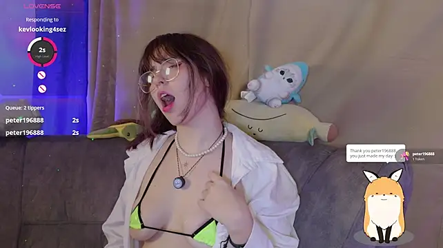 cherrybom969 Show in webcam