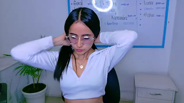 Mia_Fischer élő XXX-chatje