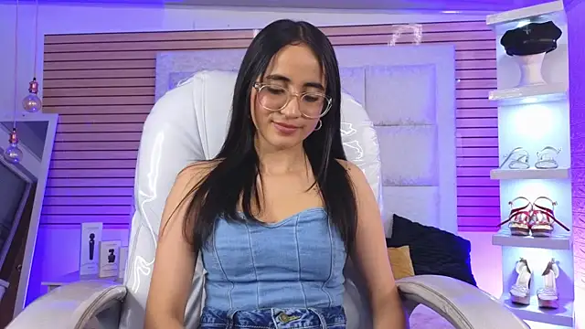 Mia_Fischer élő XXX-chatje