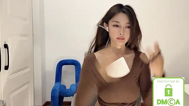 Nivaria- Live XXX-Chat