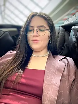 Show modela meow_girl na web-kameri