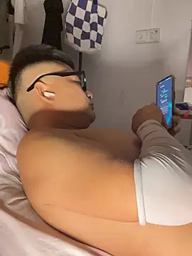 lixiaoshuai8 网络视讯表演