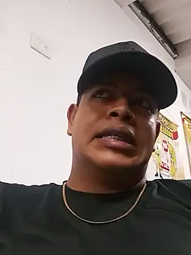 Show modela Logan_Blade na web-kameri