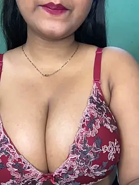 Ishaani_0's Webcam Show