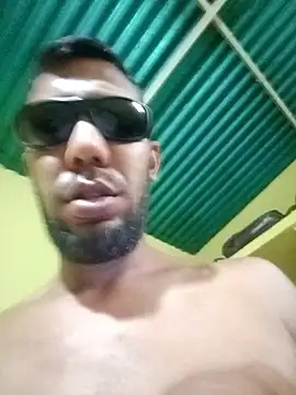 UnreadyChutzpa 在線直播表演