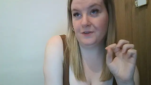 Annie-Louisexx Chat XXX live