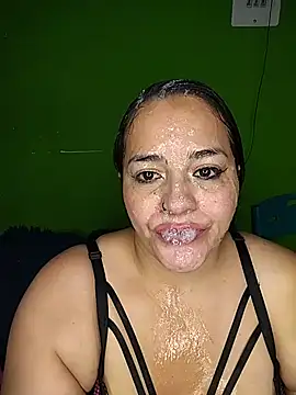 emily_sweet13's Webcam Show