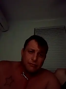 dncroys88's Webcam Show