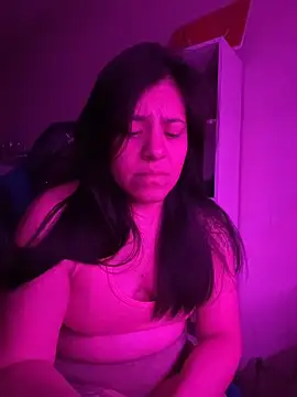 צ'אט XXX בשידור חי של SmokyDee