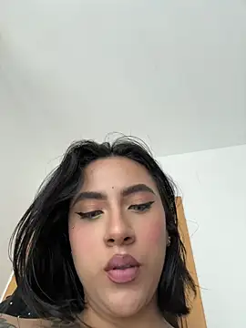 AlaskaLover Pertunjukan Webcam