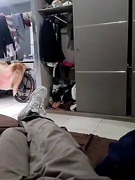 Pokazy przed kamerką – Juliano69xv