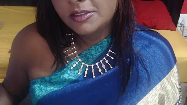 XXX chat uživo modela INDIANSIN2