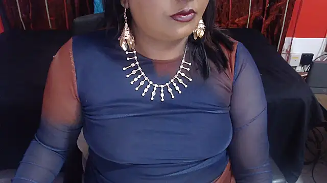 Show modela INDIANSIN2 na web-kameri
