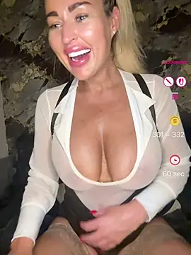 Živá chatovací místnost Carmel_Louise