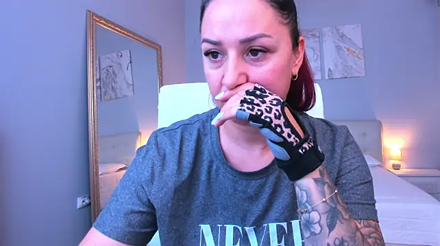 Amy-Officee webcam show