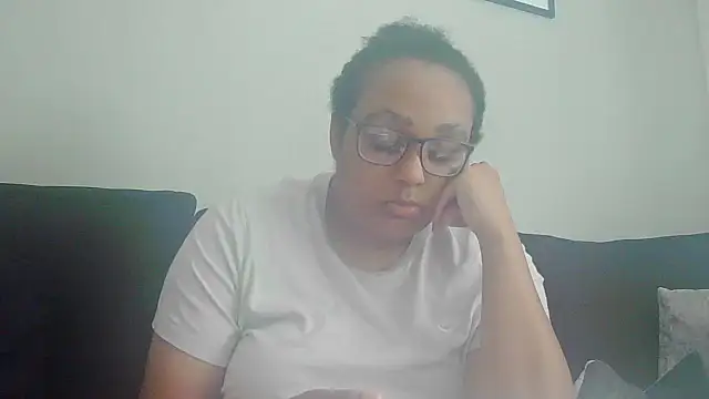 vanilla_chocolate23's Webcam Show