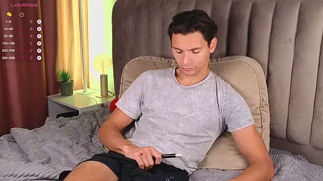Show modela denlover1 na web-kameri