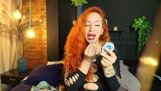 sahra_taylor_のウェブカメラショー