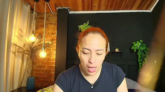 Webkamerová show sahra_taylor_
