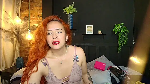 Pokazy przed kamerką – sahra_taylor_