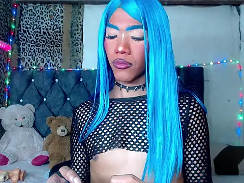 Katy_facefuck7 Show in webcam