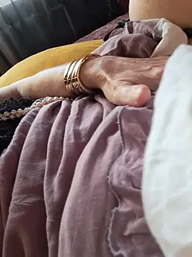 GypsyEsmeralda Live XXX-Chat