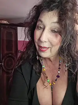 GypsyEsmeralda's Live XXX Chat