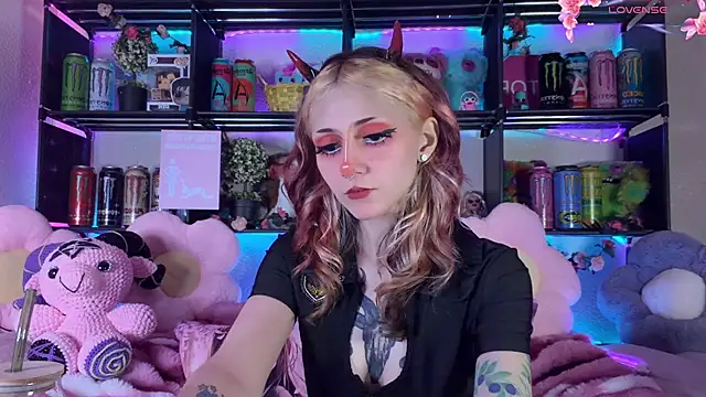 _Devill_Baby – Live XXX-chat