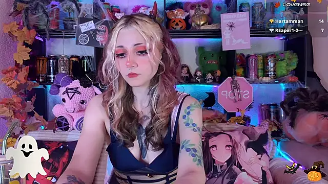 צ'אט XXX בשידור חי של _Devill_Baby