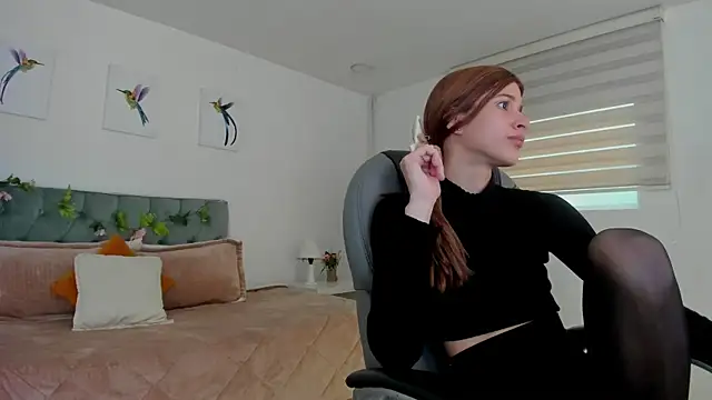 Nora_Vennucci: απευθείας συνομιλία ΧΧΧ