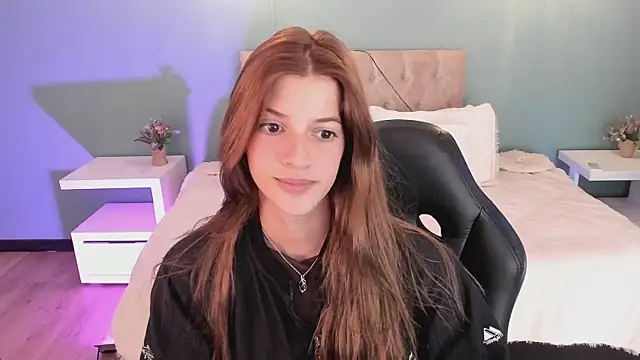 Nora_Vennucci: вебкам-шоу