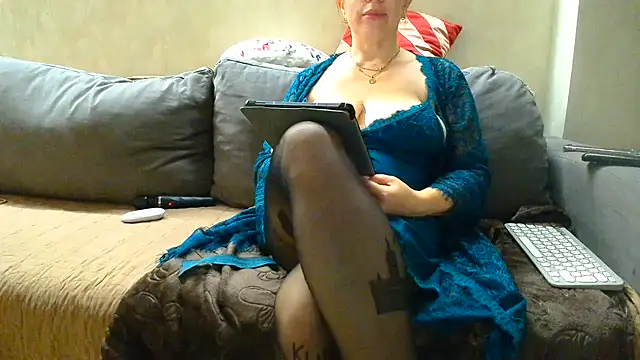 XXX chat uživo modela Brionia
