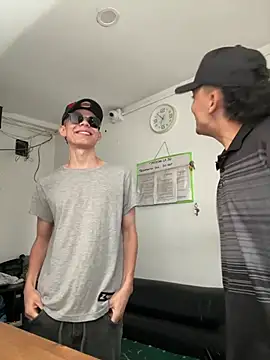 Daddyrich_632's Webcam Show