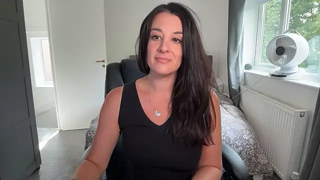 yourcassiexo Show in webcam