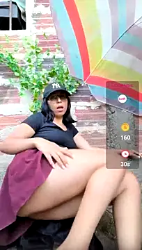 MirandaSingle's Webcam Show