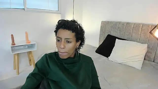 Zia_Green XXX чат на живо