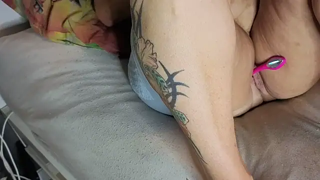 modenq webcam show