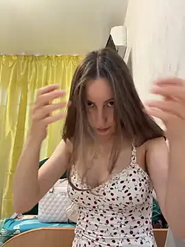 Chat +18 de viviandaimond1 ao vivo