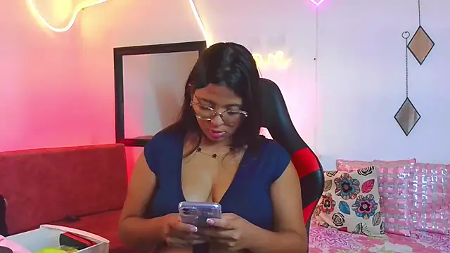Chat XXX ao vivo de Megaan_Greey