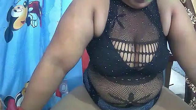 zoyaa10 webcam show