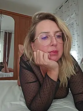 MariaRichi_ Live XXX Chat